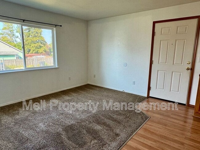 Building Photo - 642 1/2 Dearborn Ave