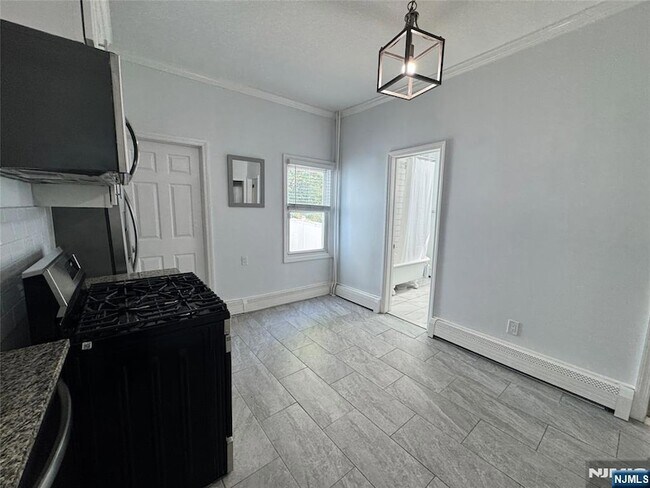 Building Photo - 24 Pamrapo Ave