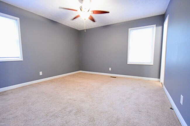 Building Photo - 6604 Bonnie Bell Ln