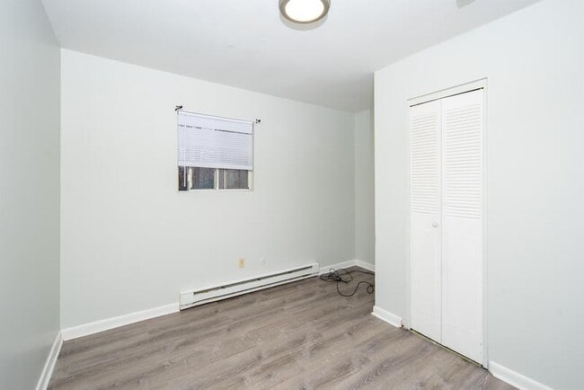 Building Photo - 69 Ives Ct
