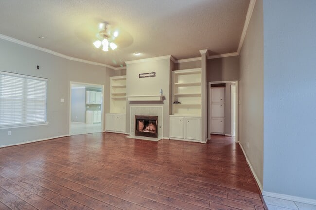 Building Photo - 6704 6th St