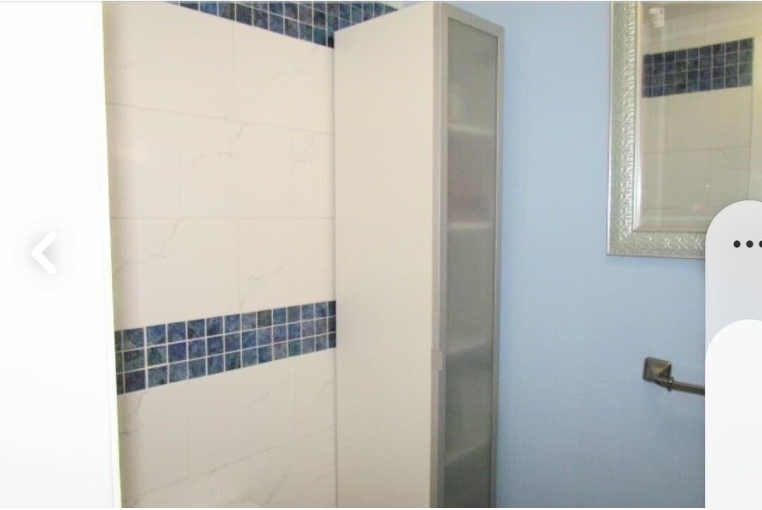 Bathroom1 - 340 Common St