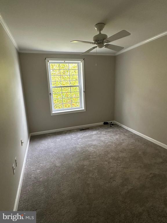 Building Photo - 9 Collis Ct