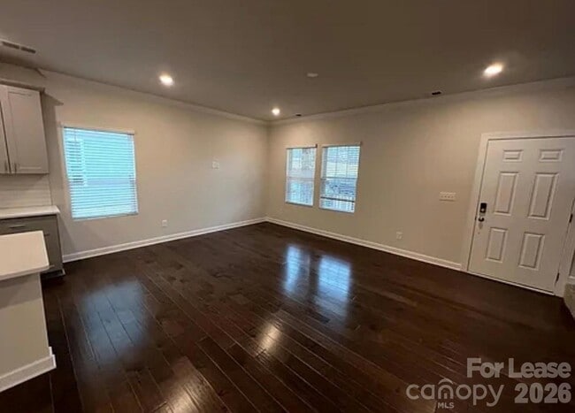 Building Photo - 826 Windage Wy