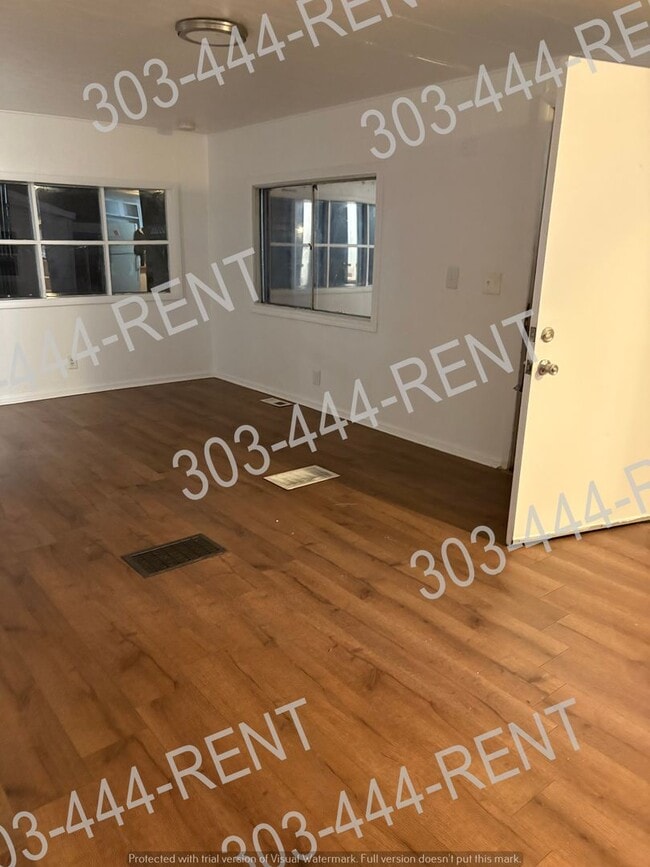 Building Photo - Move In Special $200.00 off 1st month by 03/31/2026 3 Bedroom Mobile Home in Thornton!