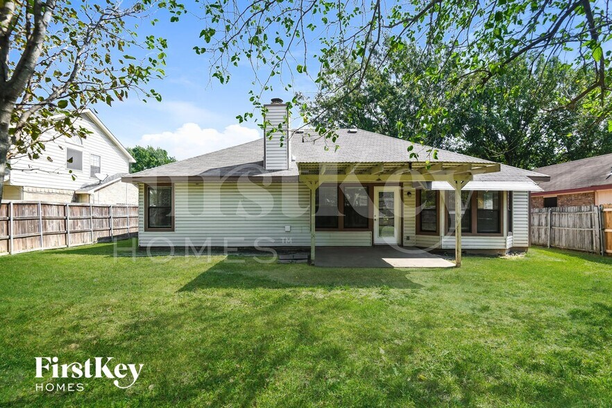 Building Photo - 4742 Cornflower Dr