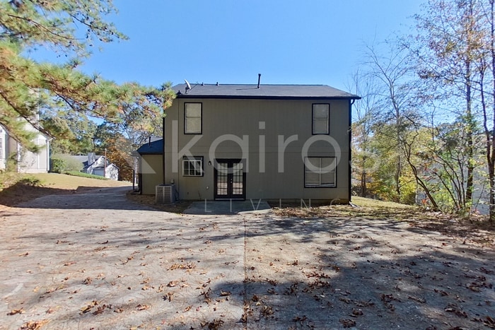 Building Photo - 3160 Creekwood Dr