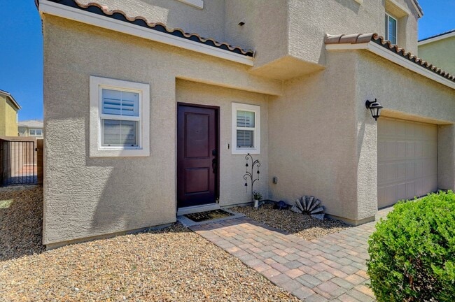 Building Photo - Amazing Solar Powered 3 Bedroom, 2 Story H...