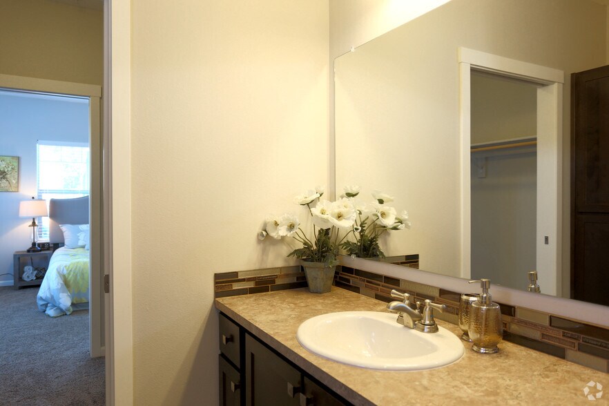 Keizer Station Apartments