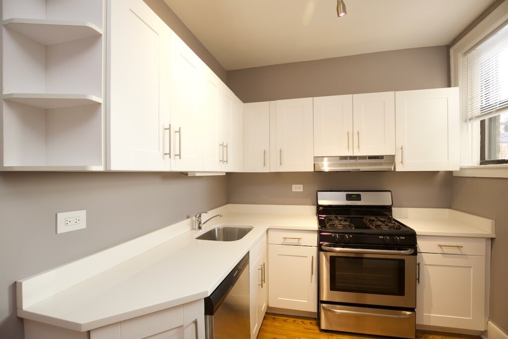 Building Photo - 632 W Stratford Pl