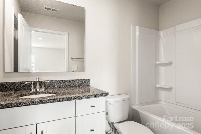 Building Photo - 117 Dogwood Vlg Trl