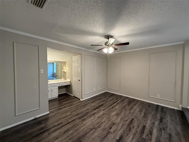 Building Photo - 1121 Via Del Rey