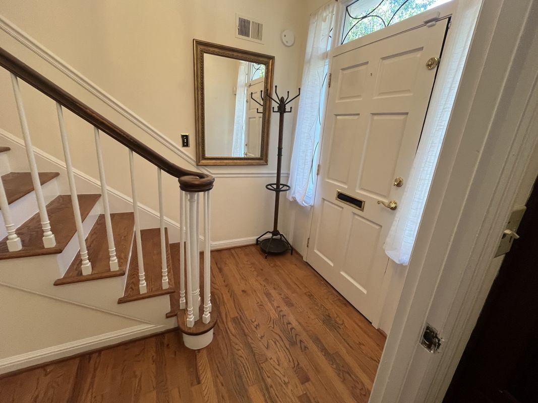 Building Photo - 3512 Paces Pl NW