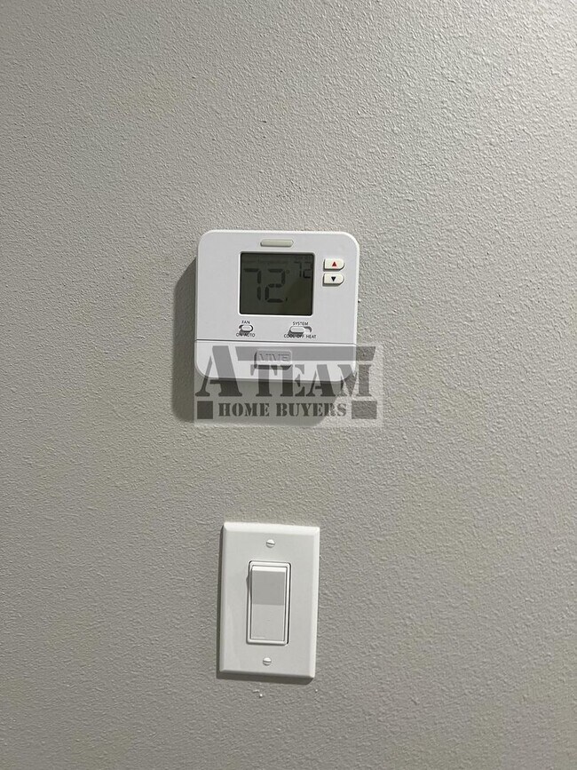 Building Photo - Remodeled 2 Bed 1 Bath in Mabank