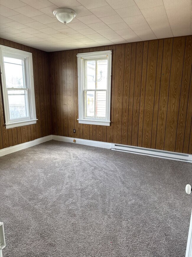 Building Photo - 124 Pershing Ave