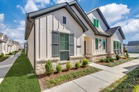 Building Photo - Canopy Homes at Woodcreek