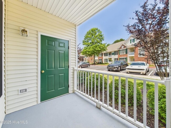 Building Photo - 2111 Kudrow Ln