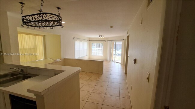 Building Photo - 4791 Via Palm Lakes