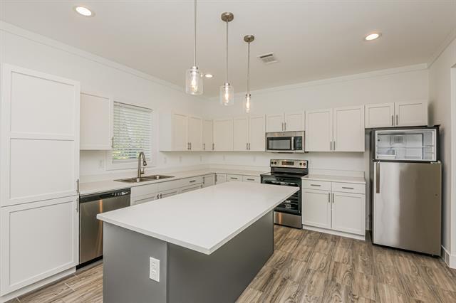 Building Photo - 1417 Illinois Ave