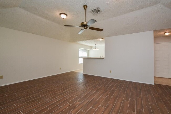 Building Photo - 6206 Bryant Pond Dr