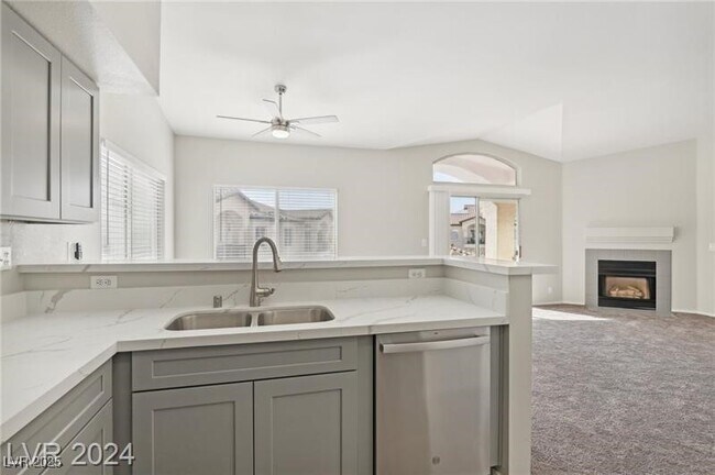 Building Photo - 4811 Black Bear Rd
