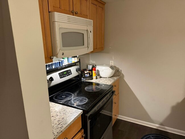 Building Photo - 5515 Country Dr