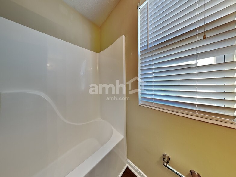 Building Photo - 10725 Hanover Ct