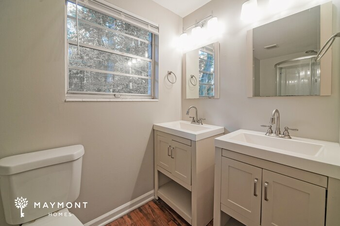 Building Photo - 2116 Terry Ln