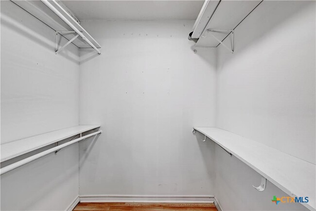 Building Photo - 1204 Toliver St