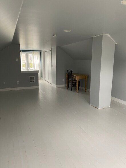 Upstairs Bedroom - 509 Spruce St E
