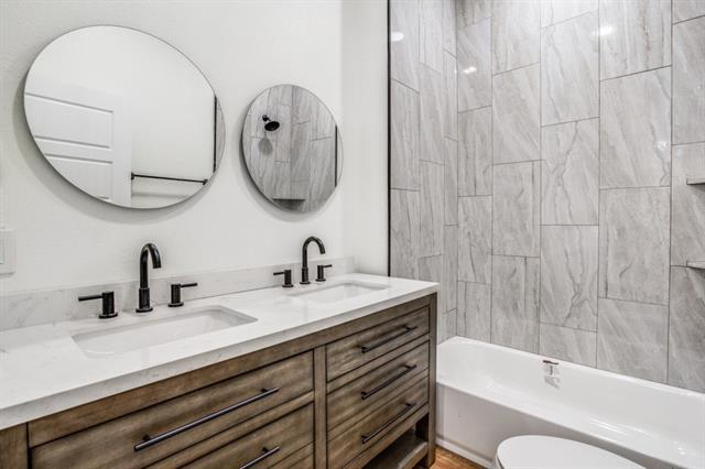 Building Photo - 3423 S Harwood St