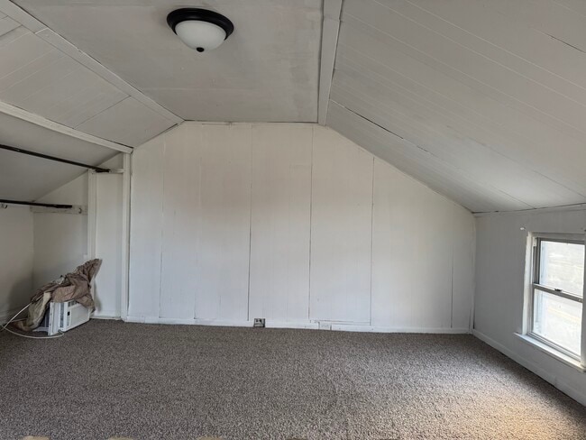 Building Photo - 3910 Jacob St