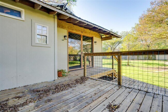 Building Photo - 2713 Sweeney Ln