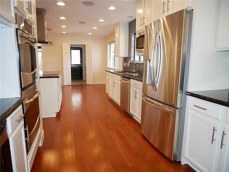 kitchen - 6520 Heron Dr