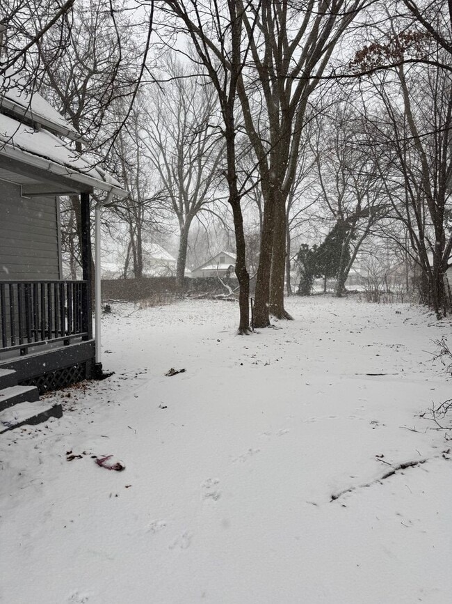 Building Photo - Charming 4-Bedroom Property in Prime Location