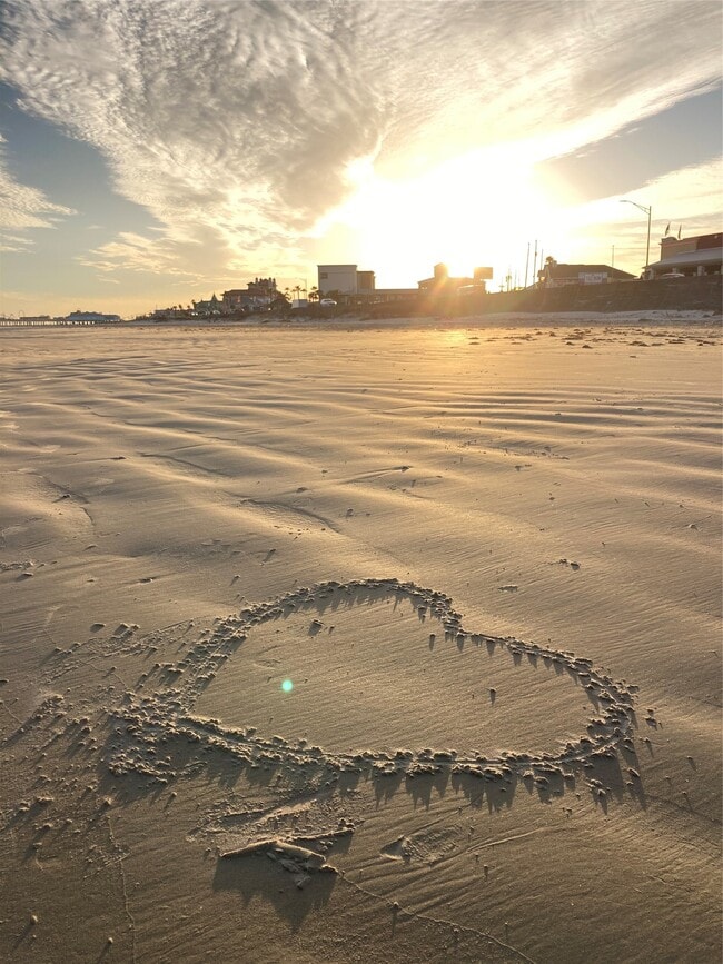 Building Photo - 2627 Avenue K