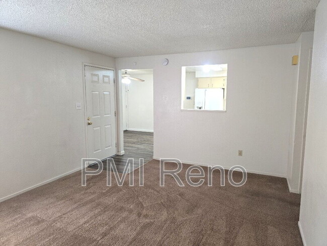 Building Photo - 6745 Peppermint Dr