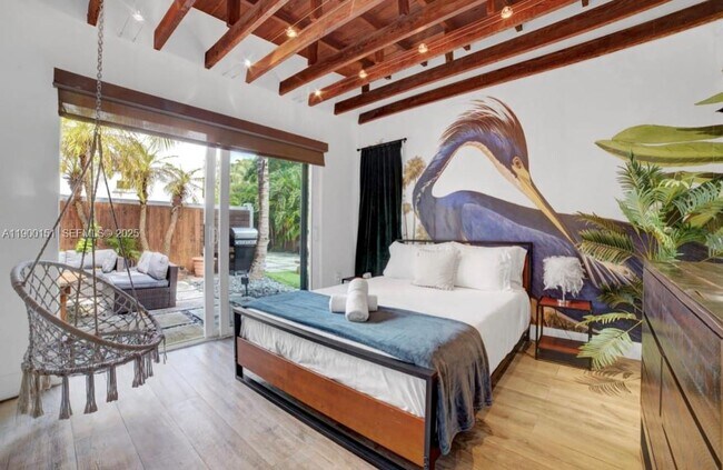 Building Photo - 524 NW 35th St