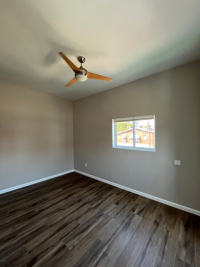 Building Photo - 4443 Morganford Rd
