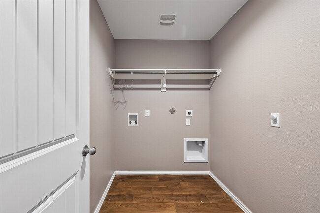 Building Photo - 3311 Specklebelly Dr.