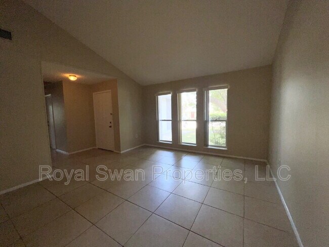 Building Photo - 3812 Dovehollow Dr