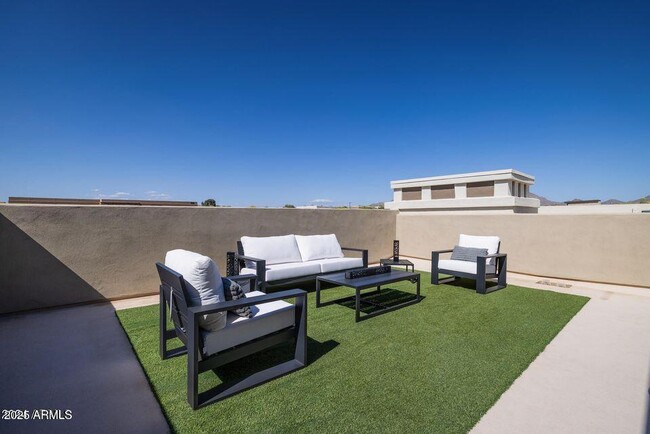 Building Photo - 7347 E Vista Bonita Dr