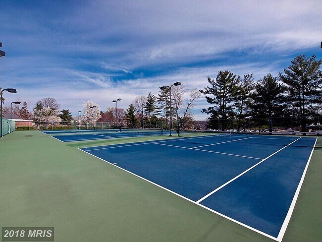 Building Photo - 3468 S Stafford St