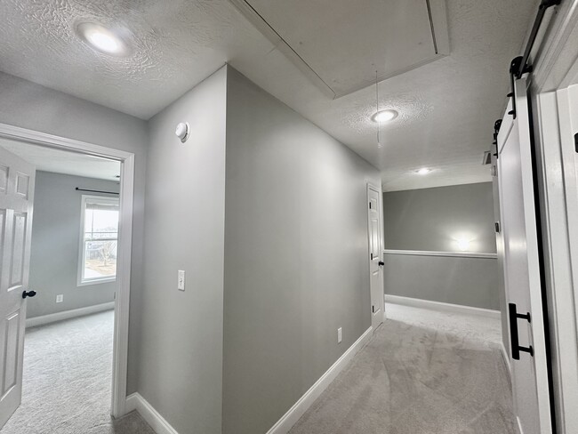 Building Photo - 9583 Yarbrough Rd