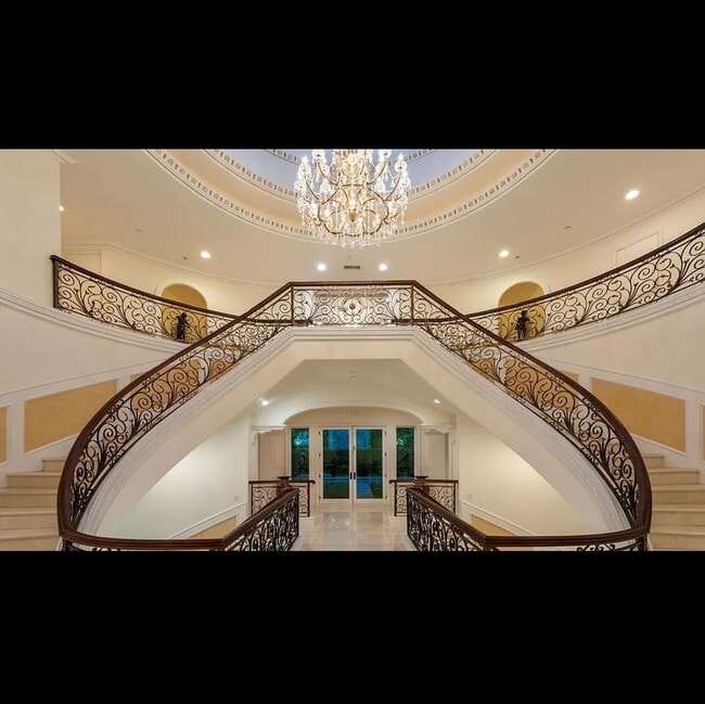 Building Photo - NO MIN CREDIT SCORE REQUIRED, BK OKAY, PAST EVICTION OKAY!, BACKGROUND FRIENDLY. Apply at "The Re...