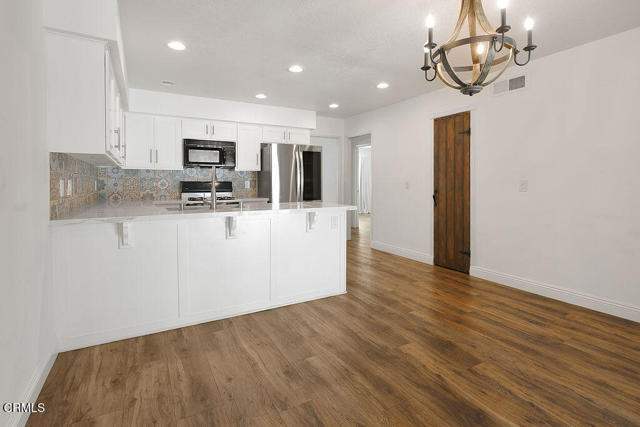 Building Photo - 1129 Glenbridge Cir