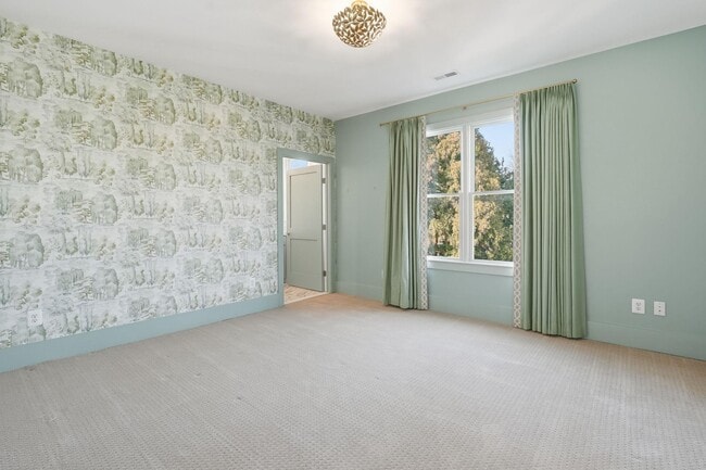 Building Photo - 1618 N Danville St