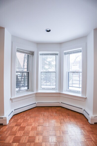 Building Photo - 165 W Menomonee St