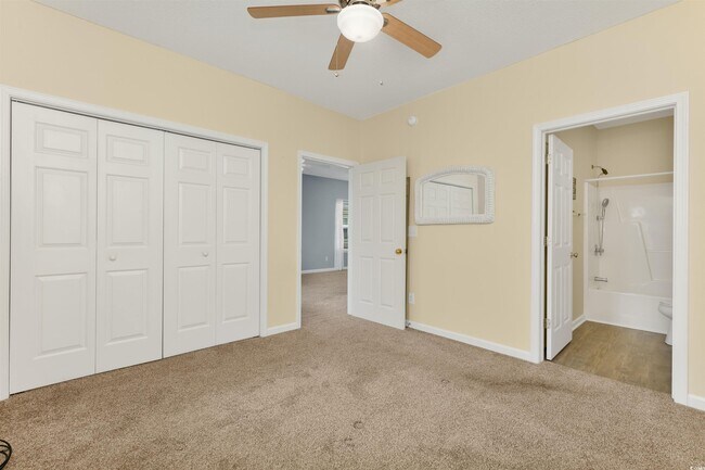 Building Photo - 2040 Cross Gate Blvd
