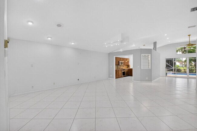 Building Photo - 7558 Ironbridge Cir